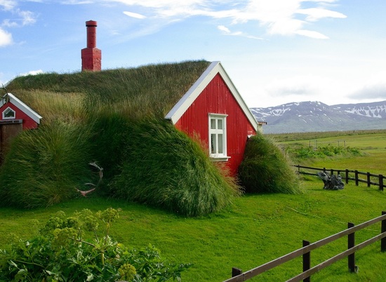 Названа примерная дата открытия Исландии для иностранных туристов